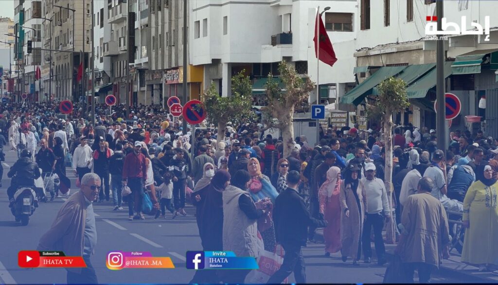إقبال كبير على قيساريات "كراج علال" مع اقتراب عيد الفطر المبارك (فيديو)