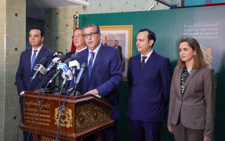 أخنوش يعلن عن زيادة عامة في أجور القطاع العام والخاص