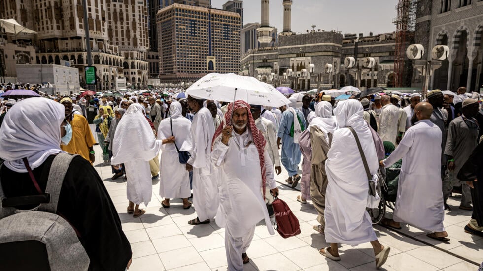 السعودية: انطلاق مناسك الحج في مكة المكرمة وسط درجات حرارة قياسية