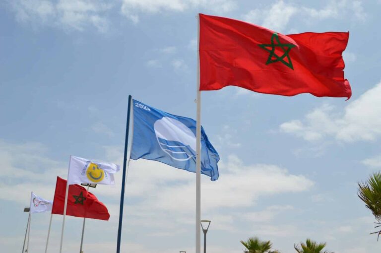 صيف 2024.. رفع اللواء الأزرق على 27 شاطئا وبحيرة جبلية و4 مرافئ ترفيهية