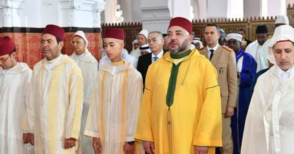 أمير المؤمنين يؤدي صلاة عيد الأضحى بتطوان