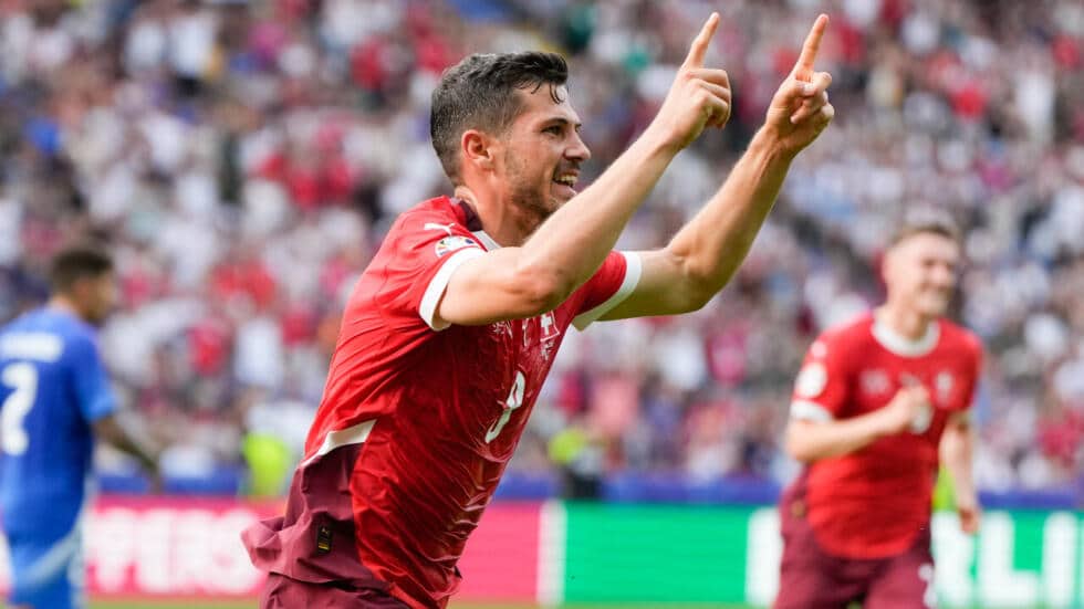 كأس الأمم الأوروبية: سويسرا تفوز على إيطاليا وتبلغ ربع النهائي