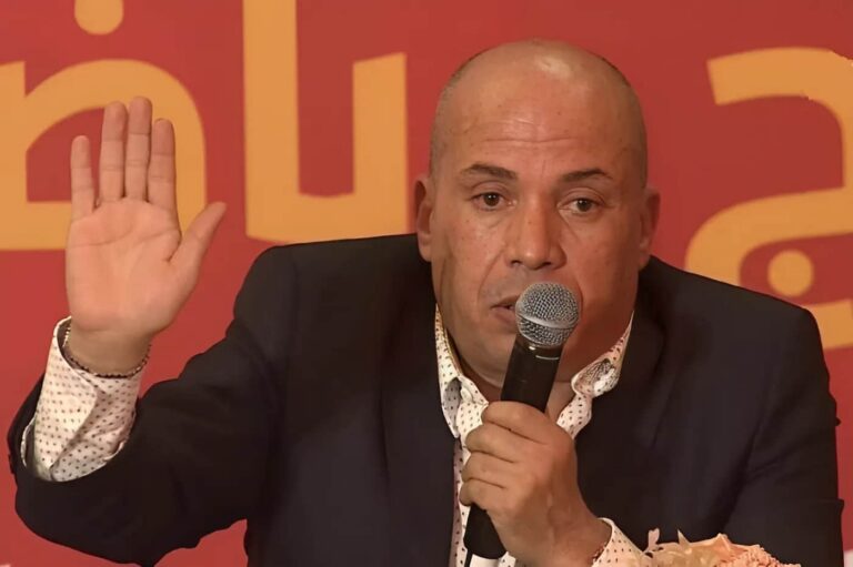 البرناكي يرضخ لضغط الجمهور والمنخرطين