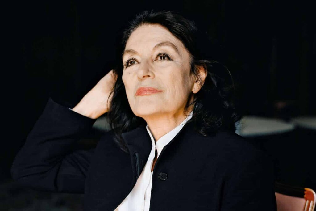 وفاة الممثلة الفرنسية الشهيرة أنوك إيميه
