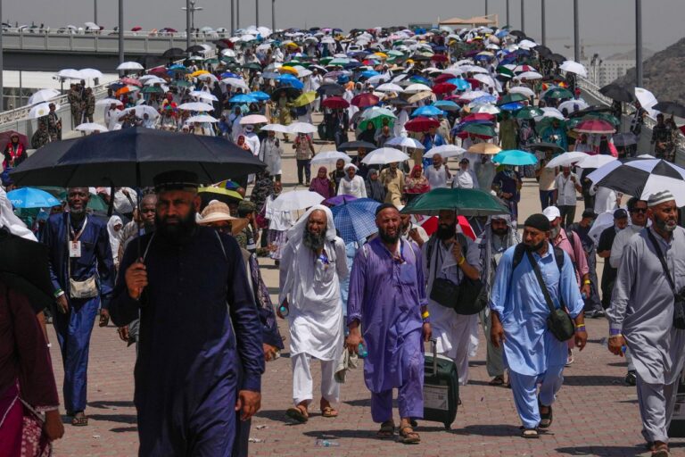 عدد الوفيات بين الحجّاج يتجاوز الألف معظمهم من مصر