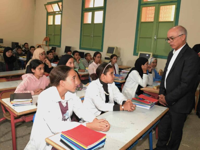 وزارة التربية الوطنية والتعليم الأولي تعتمد خدمة التحول داخل الفصول الدراسية