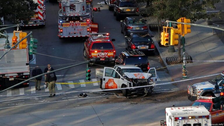 نيويورك.. مقتل ثلاثة أشخاص في حادث دهس بالسيارة