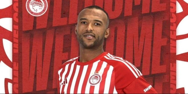 اللاعب الدولي المغربي أيوب الكعبي يمدد عقده مع أولمبياكوس