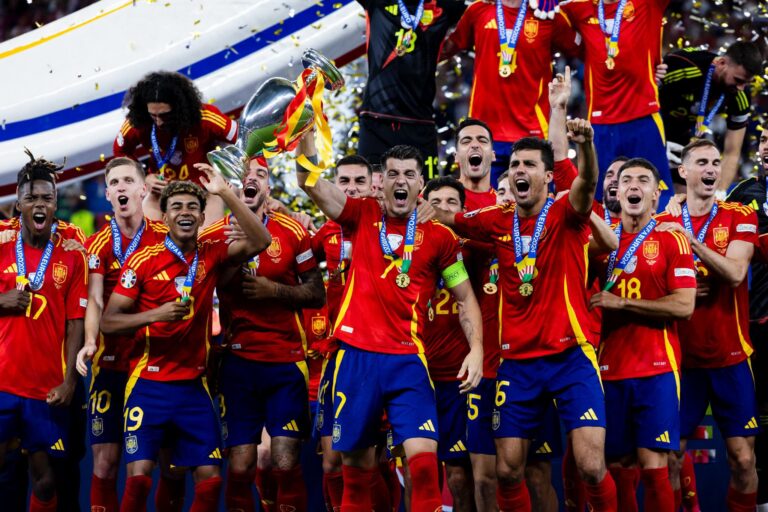 كأس أوروبا 2024.. رودري ولامال يفوزان بجائزتي أفضل لاعب وأفضل لاعب شاب
