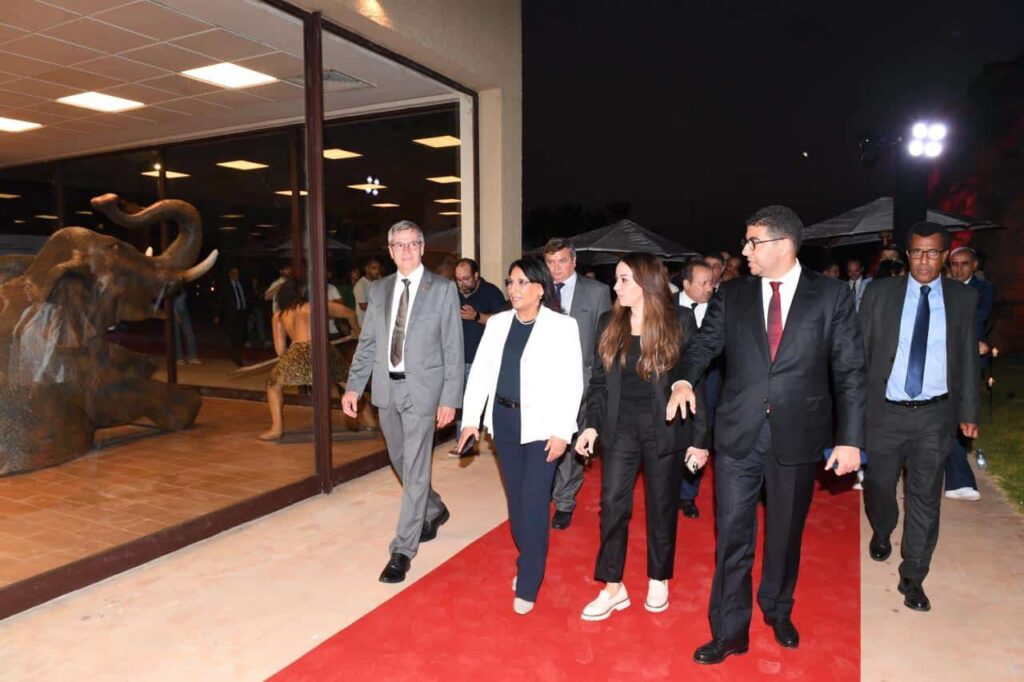 كازا.. افتتاح معرض مجموعة من المستحاثات الأثرية وإطلاق عروض نوستالجيا البيضاء