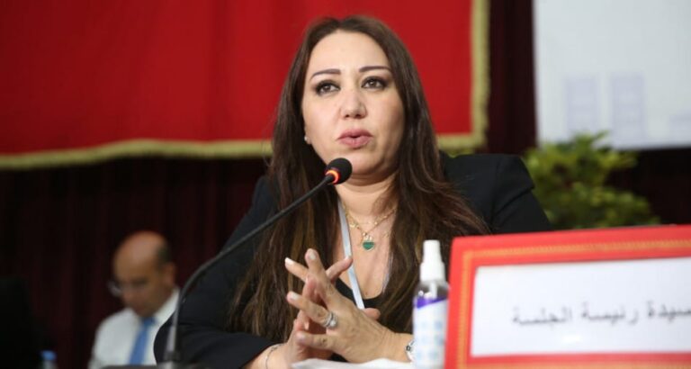 عمدة الدار البيضاء تتخذ إجراءات إدارية لمحاصرة الموظفين الأشباح