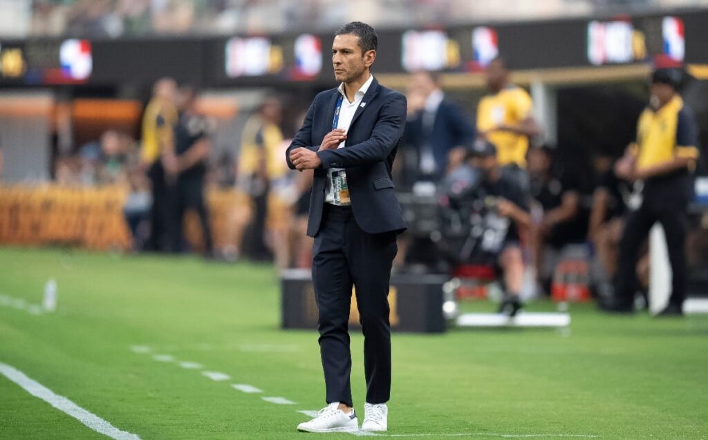 إقالة لوزانو من تدريب المنتخب المكسيكي بعد خيبة كوبا أميركا