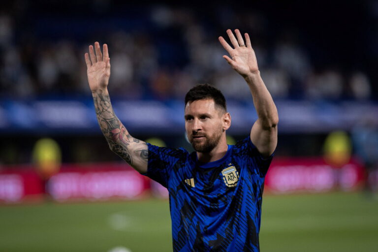 الاتحاد الأرجنتيني يؤكد غياب ميسي عن الوديتين أمام السلفادور وكوستاريكا