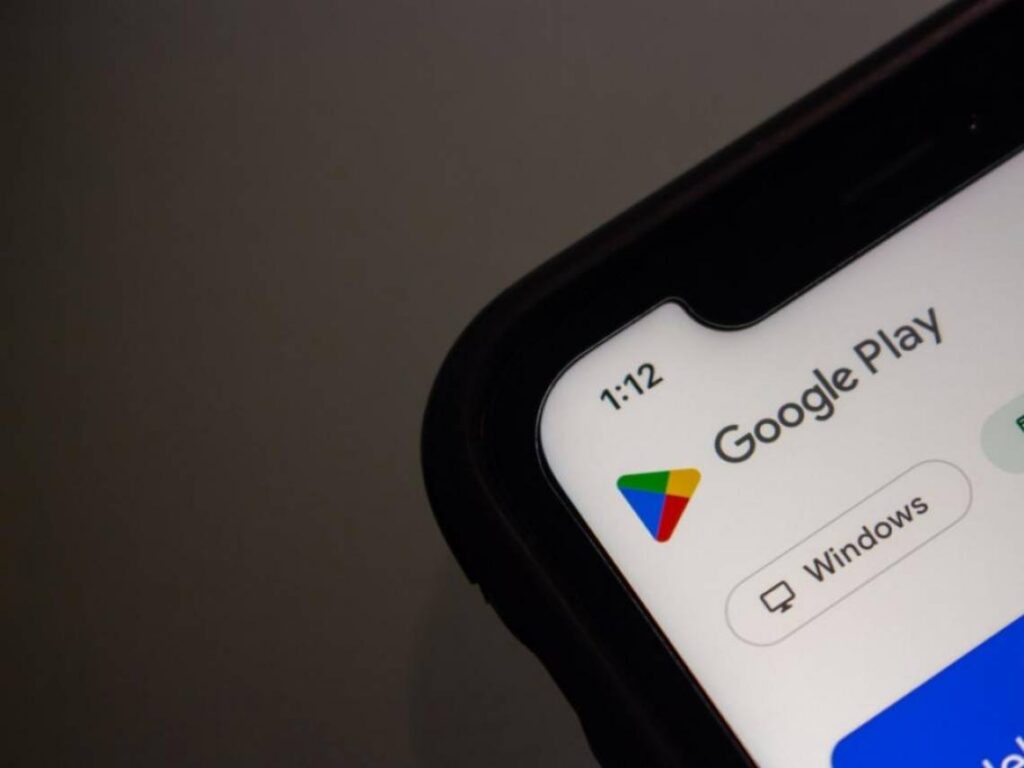 غوغل تتخذ إجراءات صارمة بشأن التطبيقات منخفضة الجودة بمتجرها