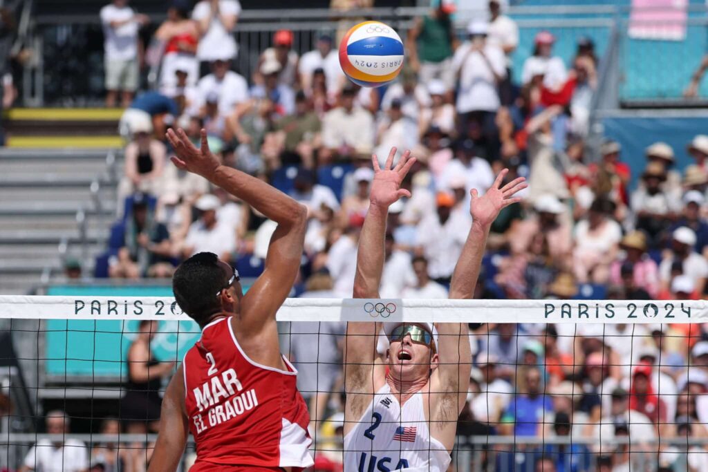 أولمبياد باريس 2024.. منتخب الكرة الطائرة الشاطئية المغربي يودع المنافسات بعد انهزامه أمام نظيره الكوبي