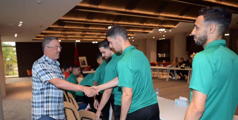 لقجع يستقبل المنتخب الوطني لكرة القدم داخل القاعة قبل "مونديال أوزبكستان 2024"