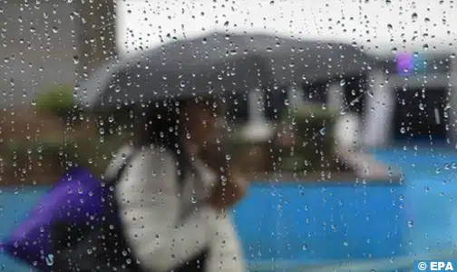 نشرة إنذارية.. زخات رعدية وبرد بعدد من مناطق المملكة