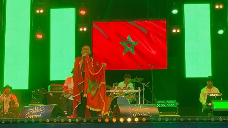 الفنان زكريا الغافولي يلهب جمهور الحسيمة في سهرة بديعة ضمن مهرجان الشواطئ