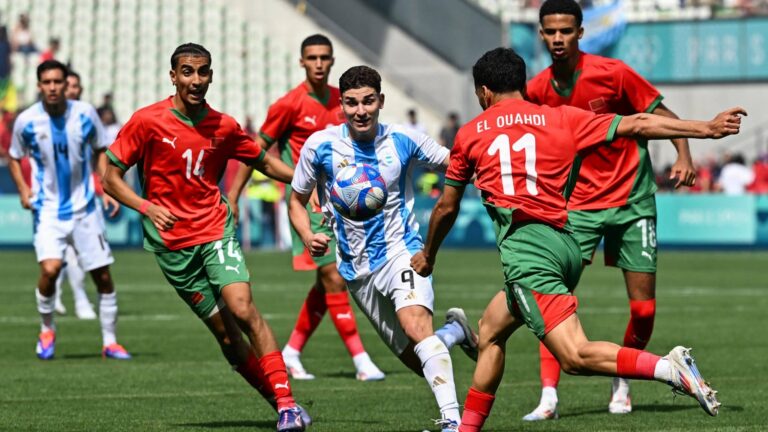 بنفيكا يبدي اهتمامه بخدمات لاعب مهم داخل أسود الأولمبياد