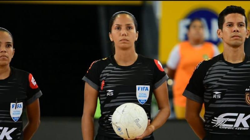 حكمة فينزويلية لقيادة المباراة الأولى للمنتخب الوطني بمونديال الفوتسال