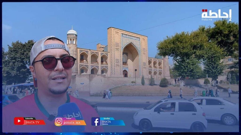 رحالة مغربي يصل إلى أوزبكستان ويدعو المغاربة للقدوم لمساندة أسود الأطلس