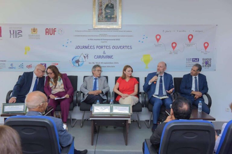 الـ ANAPEC تقرب خدماتها من طلبة جامعة الحسن الثاني (صور)