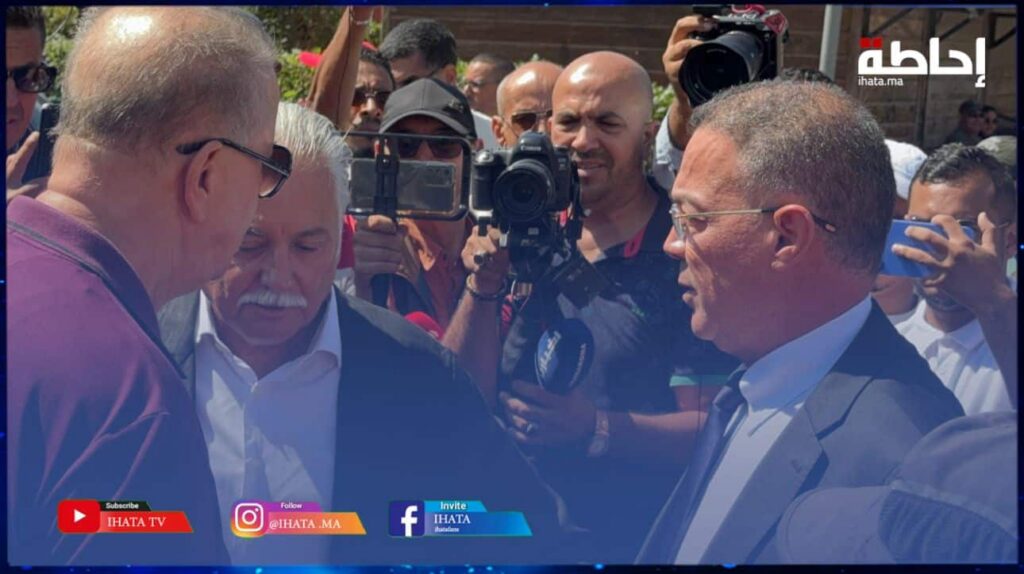 لقجع يشارك في تشييع جنازة الصحافي الرياضي بلعيد بويميد (فيديو)