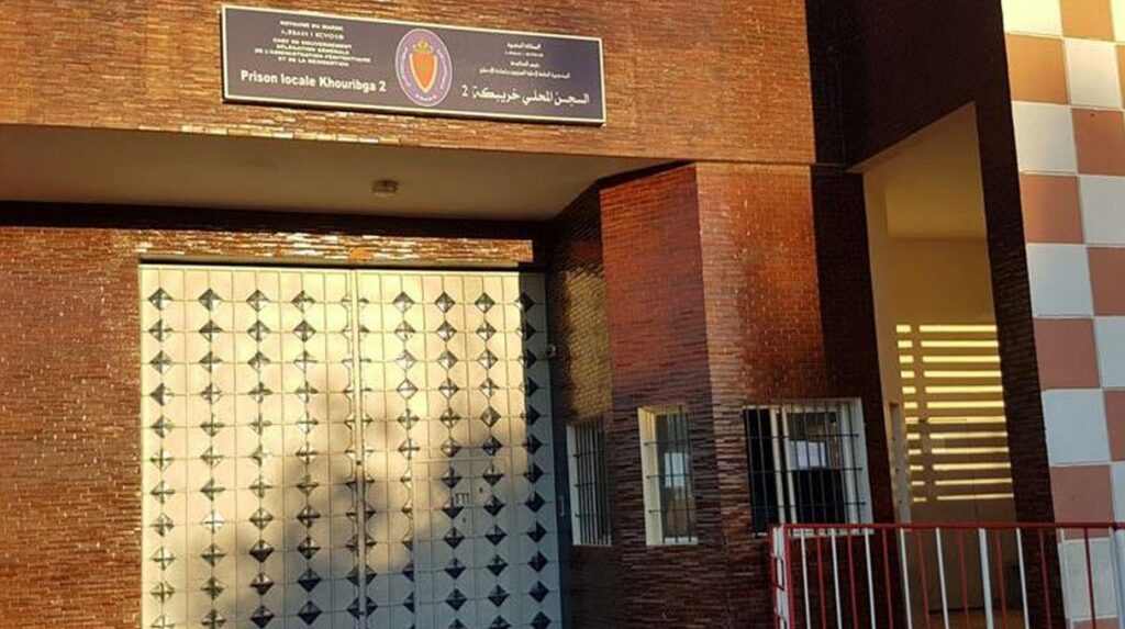 إدارة السجن المحلي بخريبكة تؤكد أن الادعاء بتعرض النزلاء لمعاملات لاإنسانية من طرف الموظفين كاذب