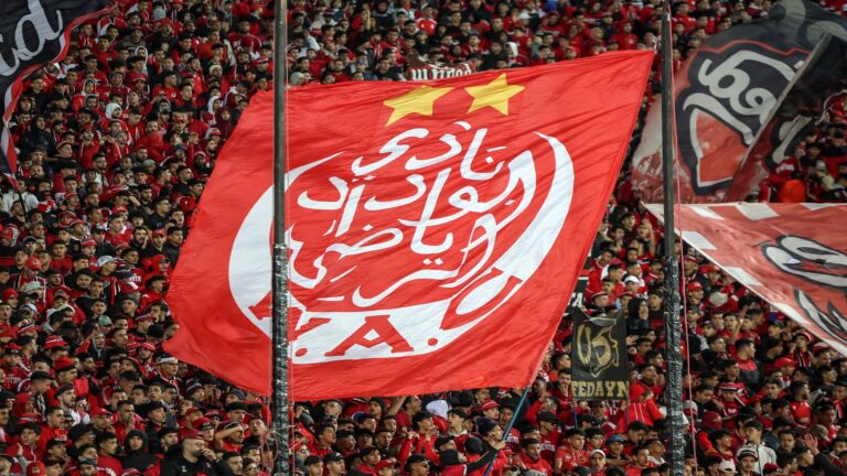 الوداد يكذب ما يروج من شروط الترشح لرئاسة النادي