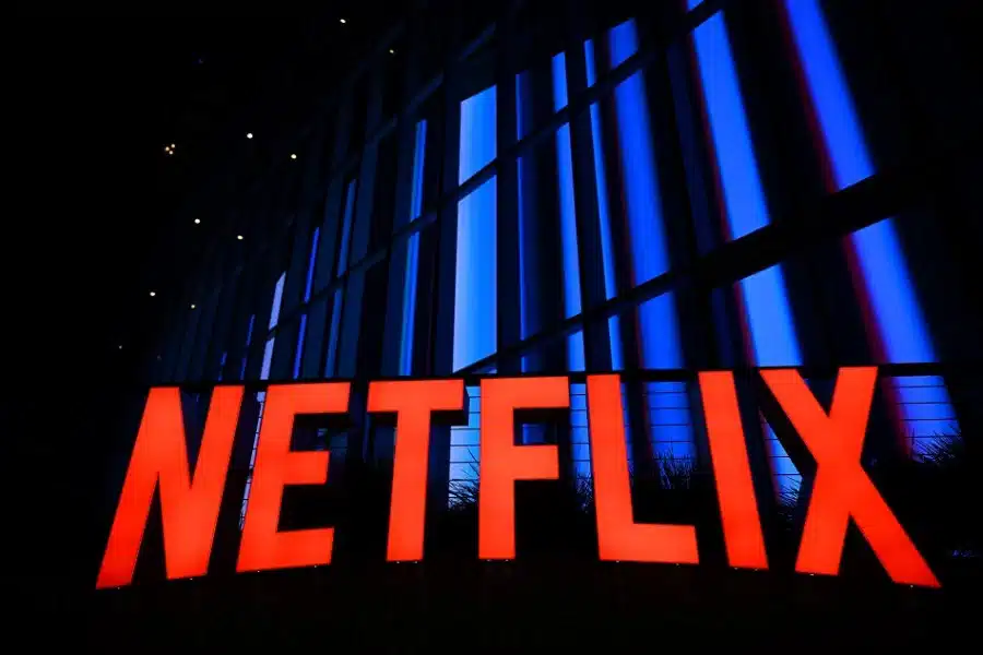 نتفليكس تسجل نموا أكبر من المتوقع في قاعدة مشتركيها