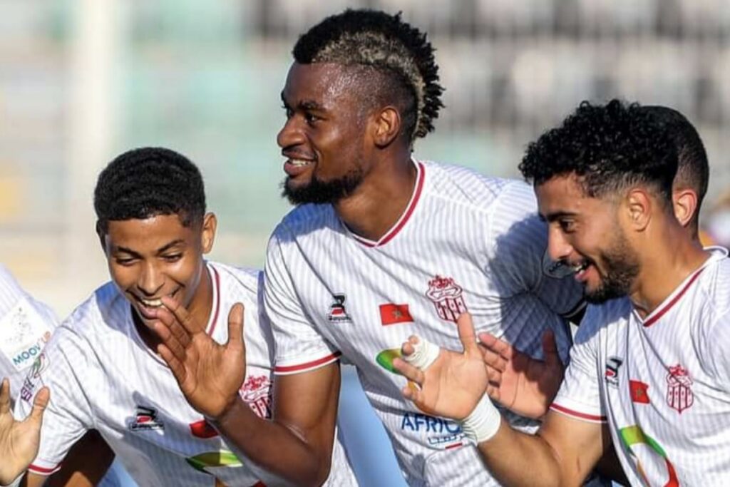 البطولة الاحترافية.. حسنية أكادير يفوز على ضيفه اتحاد تواركة