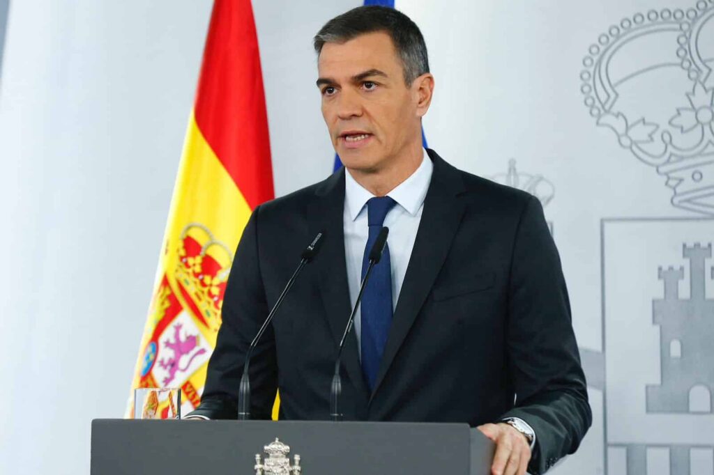 سانشيز يشكر المغرب على دعم بلاده في مواجهة فيضانات فالنسيا