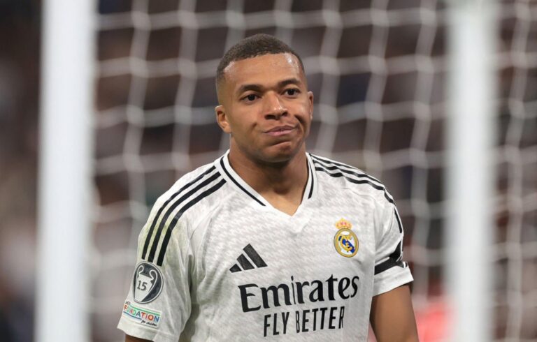 ريال مدريد في أزمة مع رحيل كروس وتراجع مستوى مبابي