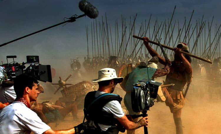 المصادقة على مشروع القانون المتعلق بالصناعة السينمائية "خطوة حاسمة" نحو تحول عميق وحديث للقطاع