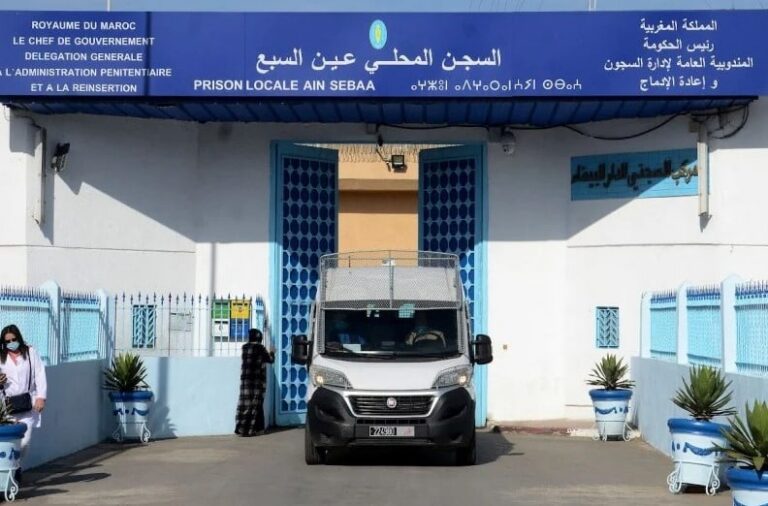 هذه حقيقة اتهامات سجين سابق بـ"عكاشة" لموظف بـ "تعذيب سجناء حتى الموت"