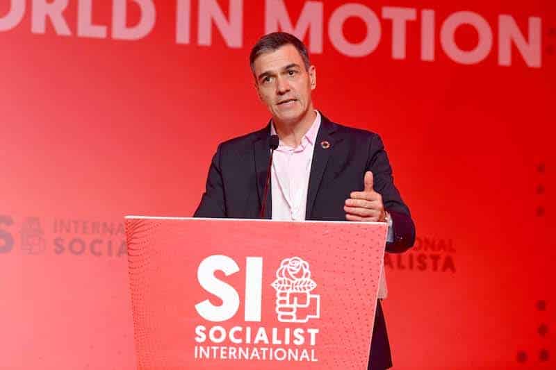 سانشيز: التحديات العالمية تتطلب أصواتاً صادقة تدافع عن السلام والتعددية