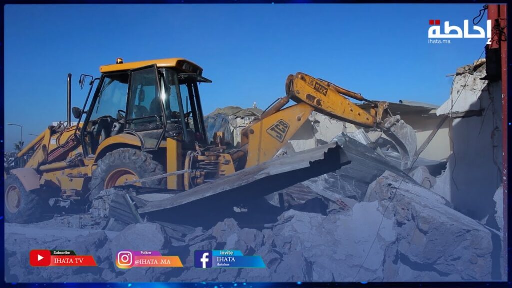 السلطة المحلية تهدم دوار "ولاد خدو" ودوار "الوجدي" بسيدي مومن (فيديو)