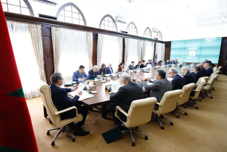 مجلس الحكومة يصادق على مشروع مرسوم يتعلق بإحداث مكافأتين لفائدة بعض موظفي الأرصاد الجوية الوطنية
