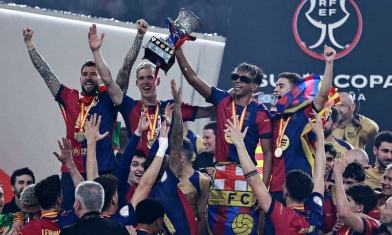 كأس السوبر الإسبانية: برشلونة المنقوص يحرز اللقب باكتساحه ريال مدريد بخماسية