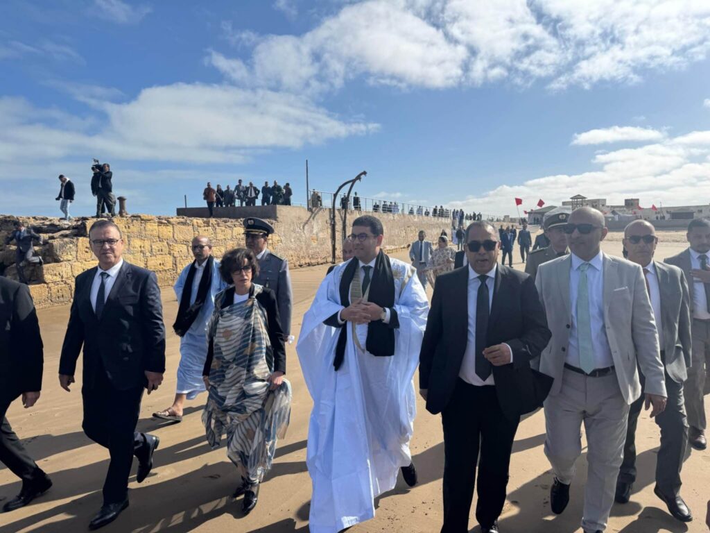 بنسعيد وداتي يقودان وفدا رفيع المستوى في زيارة تاريخية للصحراء