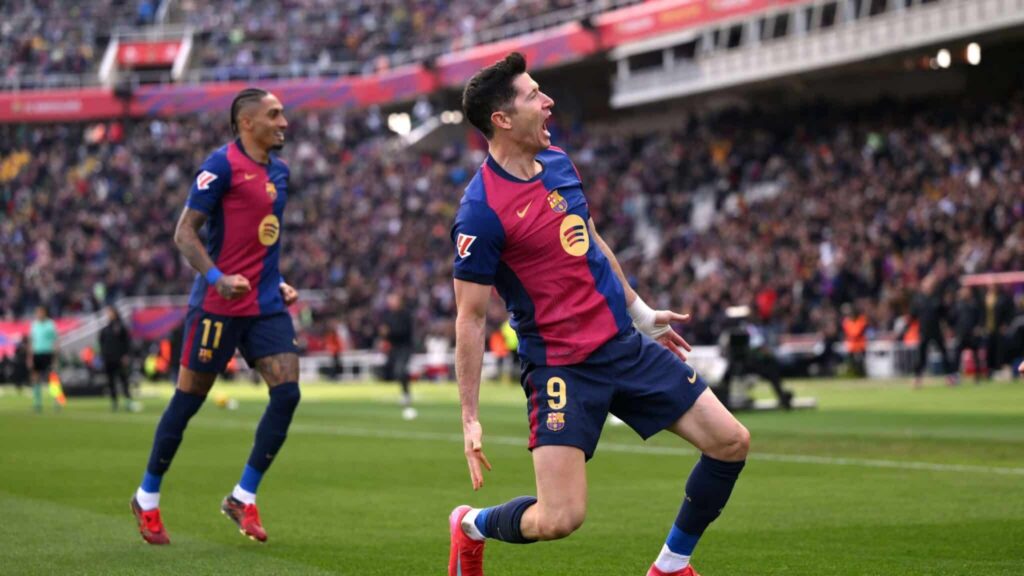 لا ليغا.. ليفاندوفسكي يقود برشلونة إلى تقليص الفارق عن ريال مدريد إلى 4 نقاط