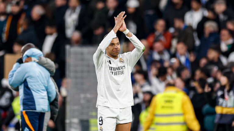 بطولة إسبانيا: تعادل مثير بين ريال وأتلتيكو في ديربي مدريد يبقى الصدارة على حالها