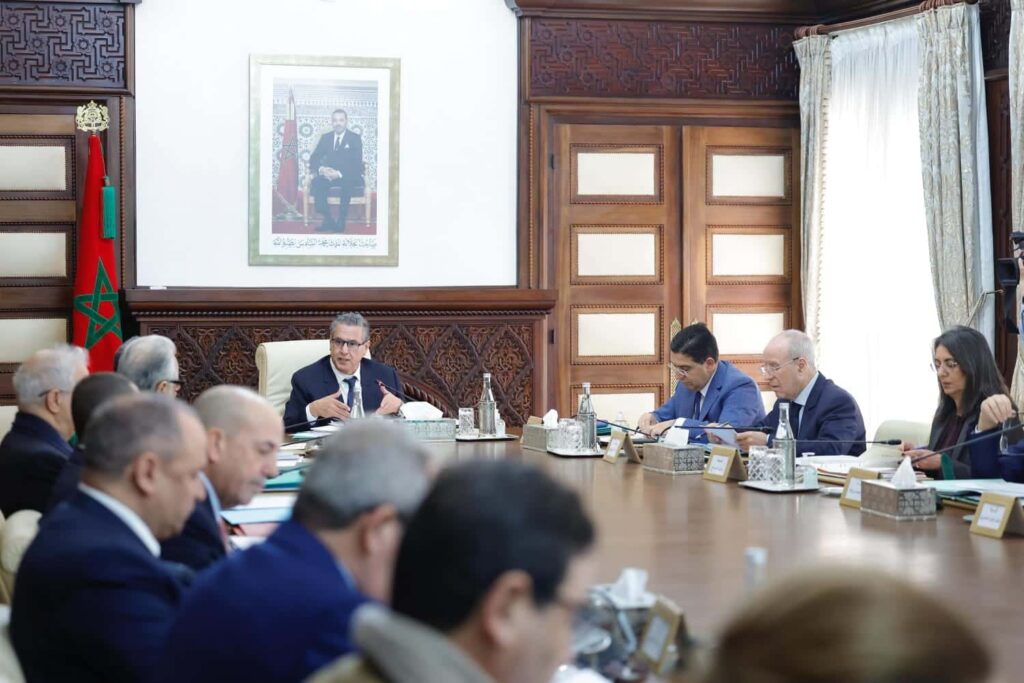مجلس الحكومة يصادق على مشروع مرسوم بمنح تعويض عن حصة التكوين للصناع التقليديين بمعاهد ومراكز التكوين