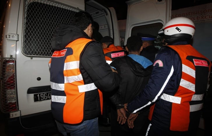 تخريب ممتلكات خاصة.. أمن البيضاء يوقف 14 شخصا