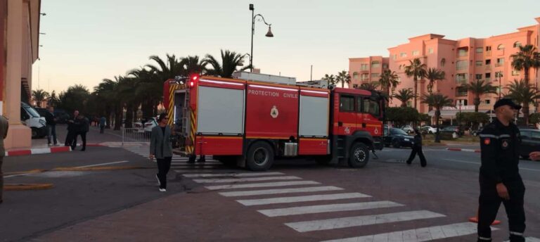 مراكش.. حريق بقصر المؤتمرات يودي بحياة شخصين ويرسل ثلاثة آخرين إلى المُستعجلات (فيديو)