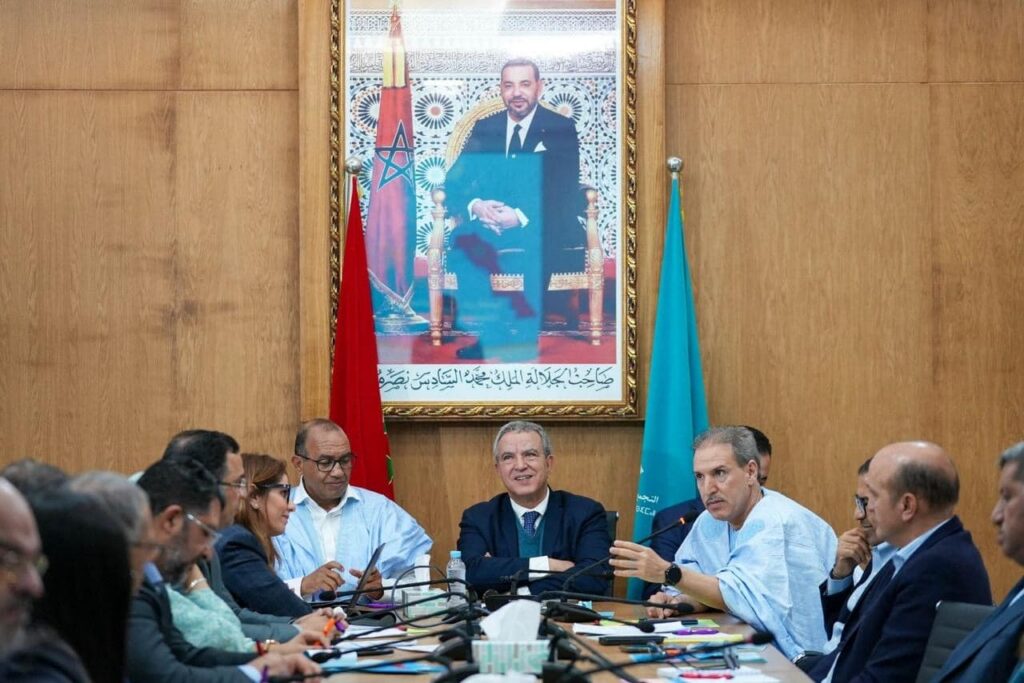 حزب "الأحرار" يباشر تكوين برلمانييه على آليات الترافع عن مغربية الصحراء