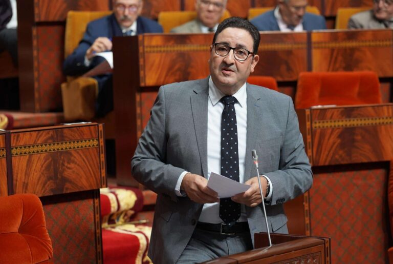 قيوح: وزارة النقل واللوجستيك تعمل على توجيه الاستثمارات نحو مشاريع لتحسين جودة الخدمات وعصرنتها