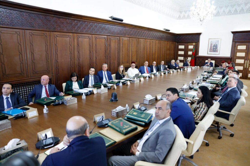 الحكومة تستعرض تقدم الإصلاح التربوي وخارطة الطريق 2022-2026
