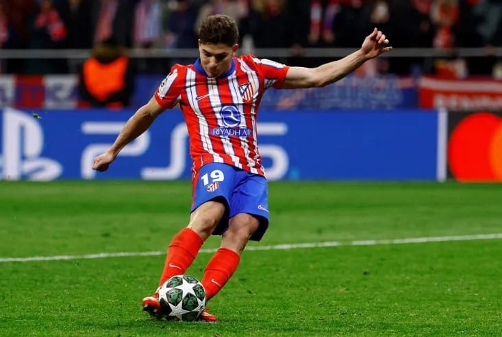 دوري أبطال أوروبا.. "ويفا" يدرس إجراء تعديل حول ضربات الجزاء بعد واقعة الأرجنتيني ألفاريس