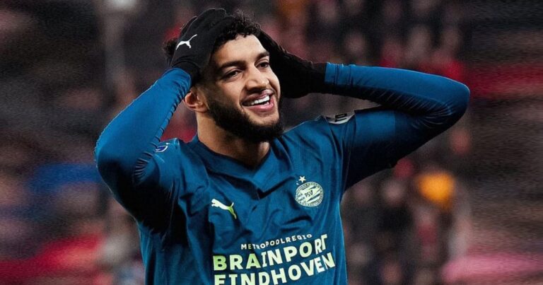 مدرب بي إس في آيندهوفن يبرر استبعاد الصيباري عن مباراة أرسنال